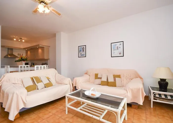 Mare 68 - Two Bed Costa Adeje (Tenerife)