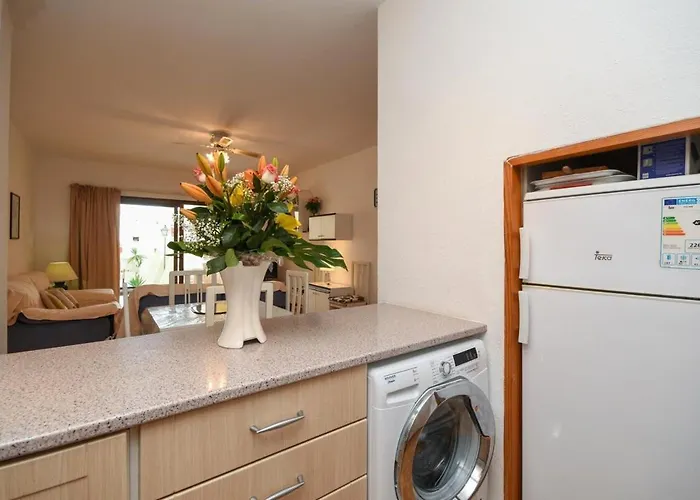 Mare 68 - Two Bed * Адехе