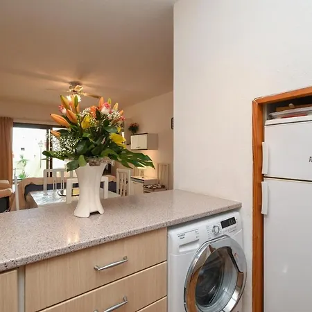 Mare 68 - Two Bed * Costa Adeje (Tenerife)