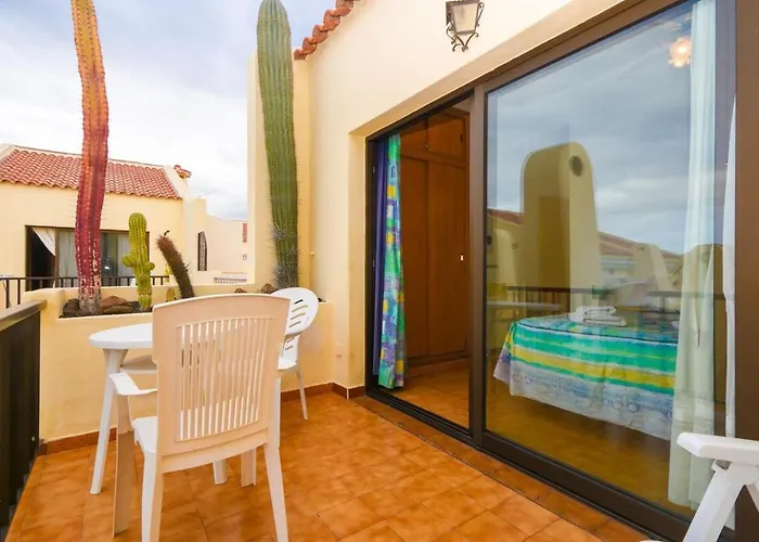 Mare 68 - Two Bed Costa Adeje (Tenerife)